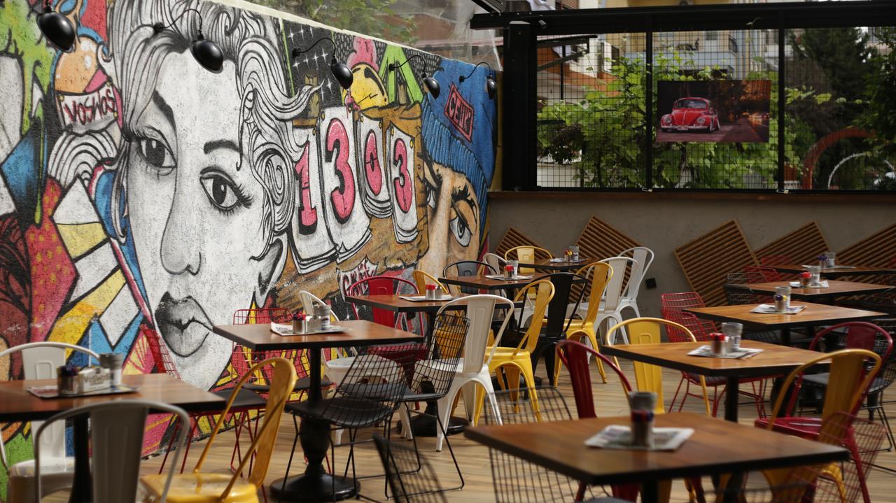 Voswos Garage Coffee Hotel อันตัลยา ภายนอก รูปภาพ