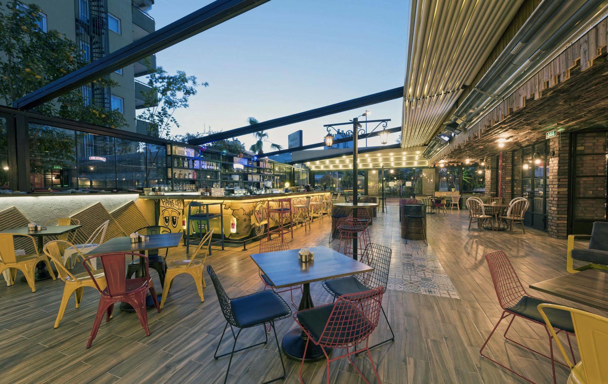 Voswos Garage Coffee Hotel อันตัลยา ภายนอก รูปภาพ