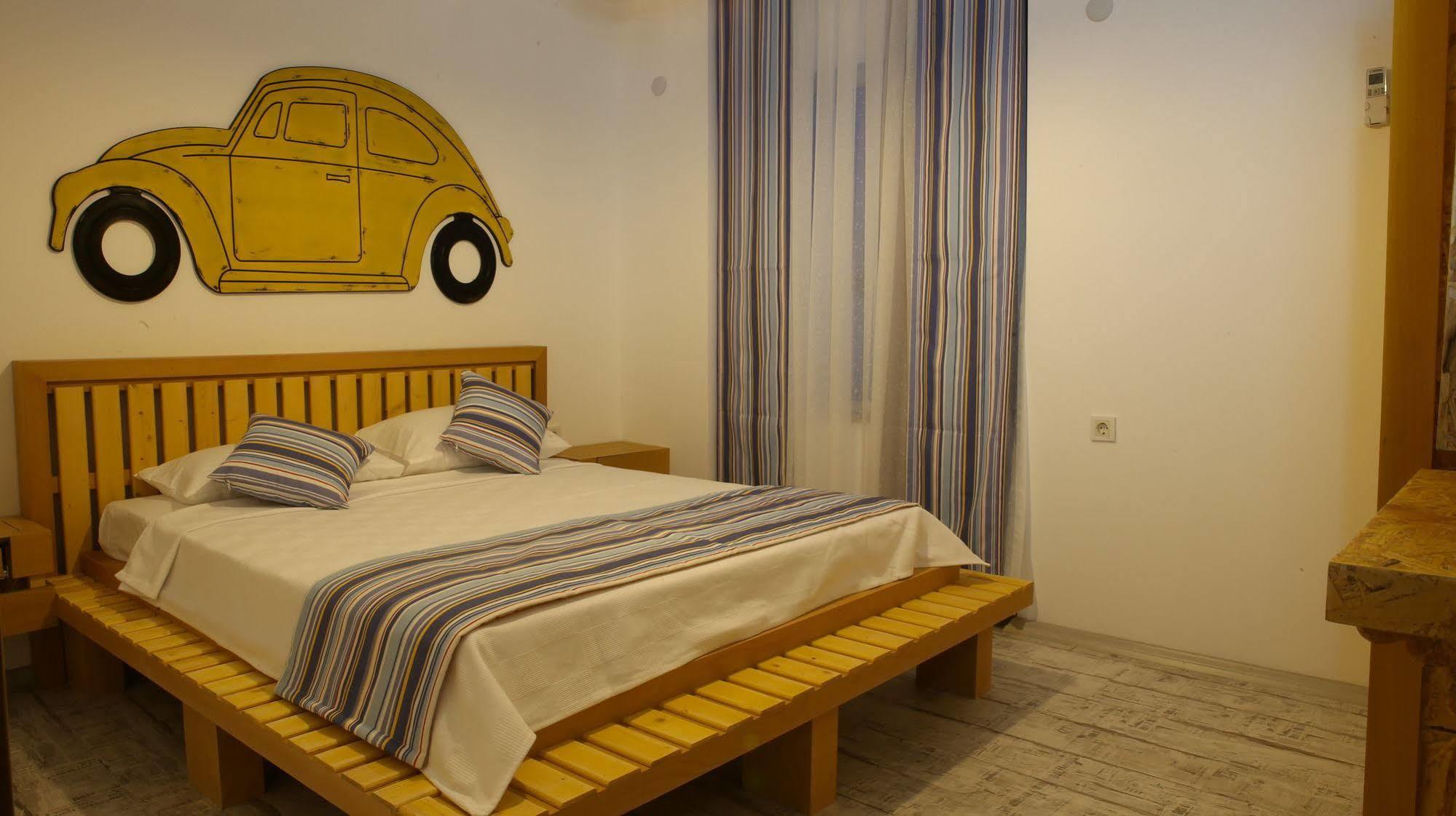 Voswos Garage Coffee Hotel อันตัลยา ภายนอก รูปภาพ
